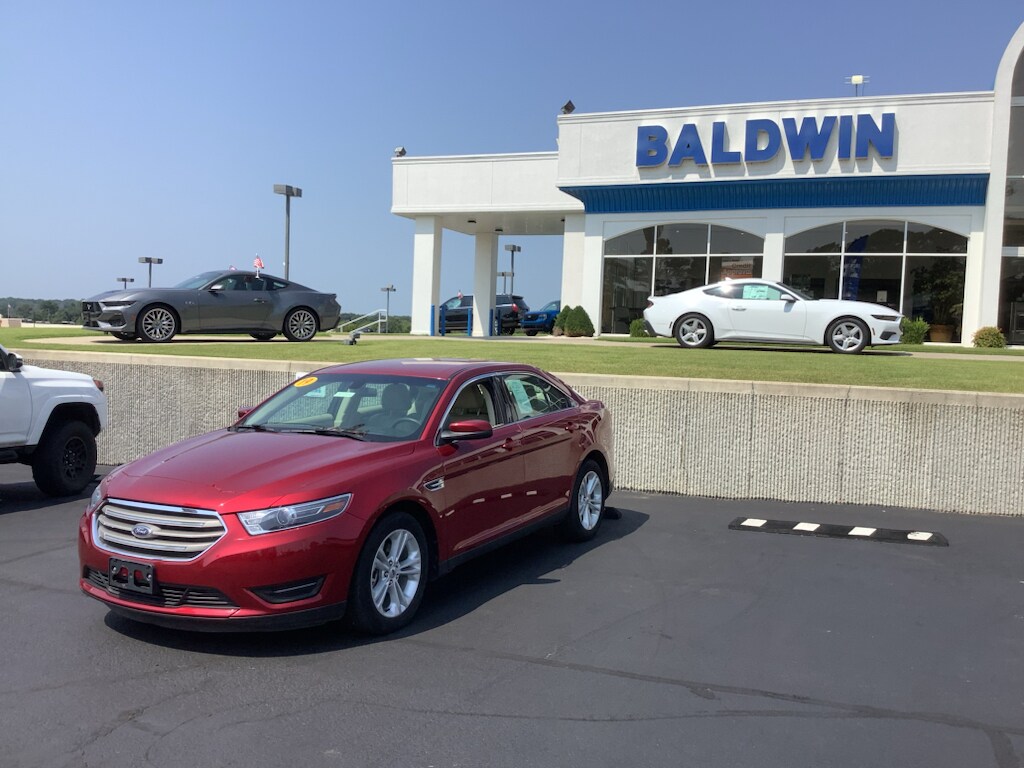 Used 2019 Ford Taurus SEL Sedan