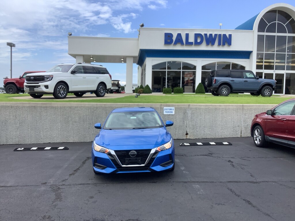 2022 Nissan Sentra SV photo 2