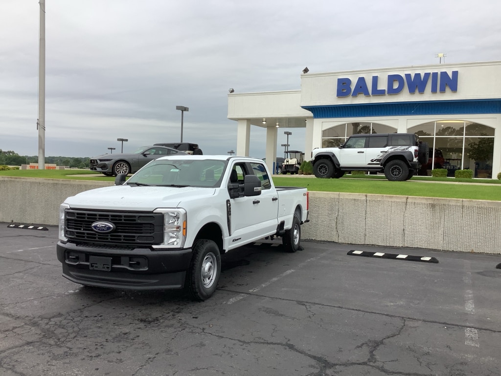 New 2026 Ford F-250 XL Truck Crew Cab