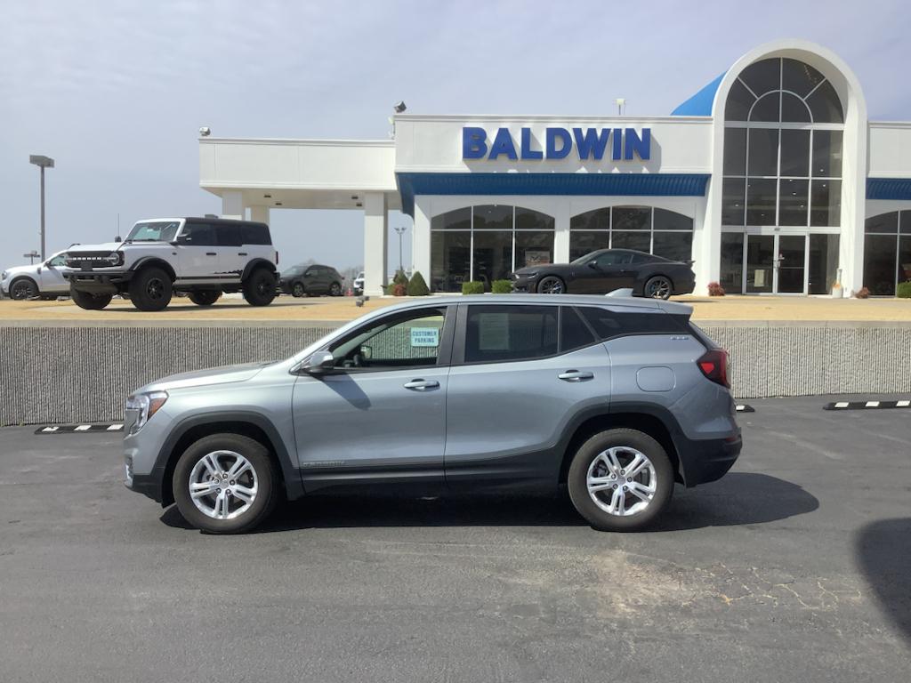 2024 Gmc Terrain SLE photo 3