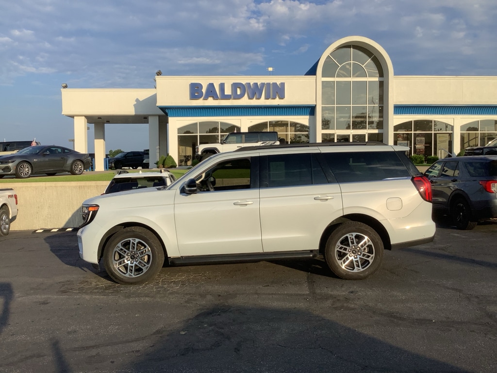 Used 2025 Ford Expedition Active Sport Utility