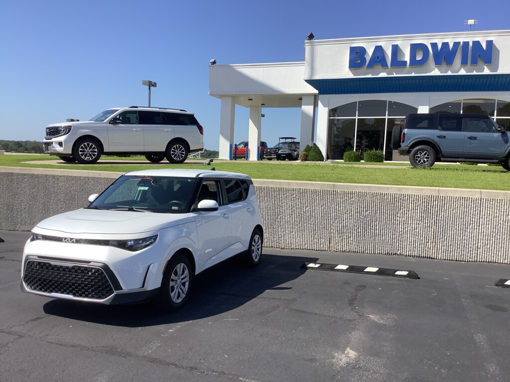 Used 2024 Kia Soul LX Hatchback