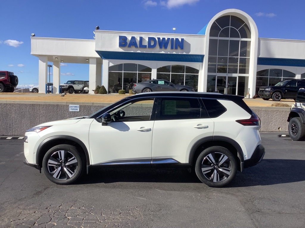 Used 2023 Nissan Rogue SL Sport Utility