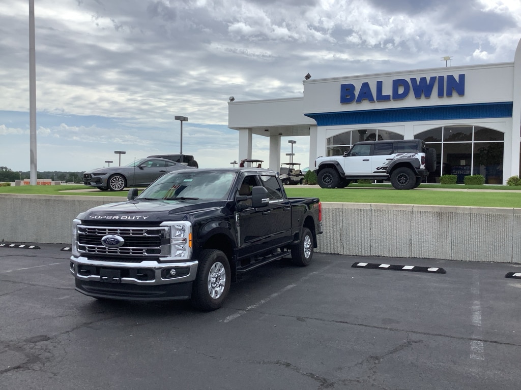 Used 2024 Ford F-250 XLT Crew Cab