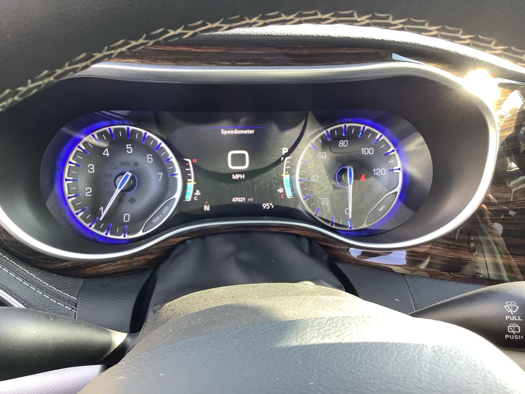 2023 Chrysler Pacifica Limited - Photo 15