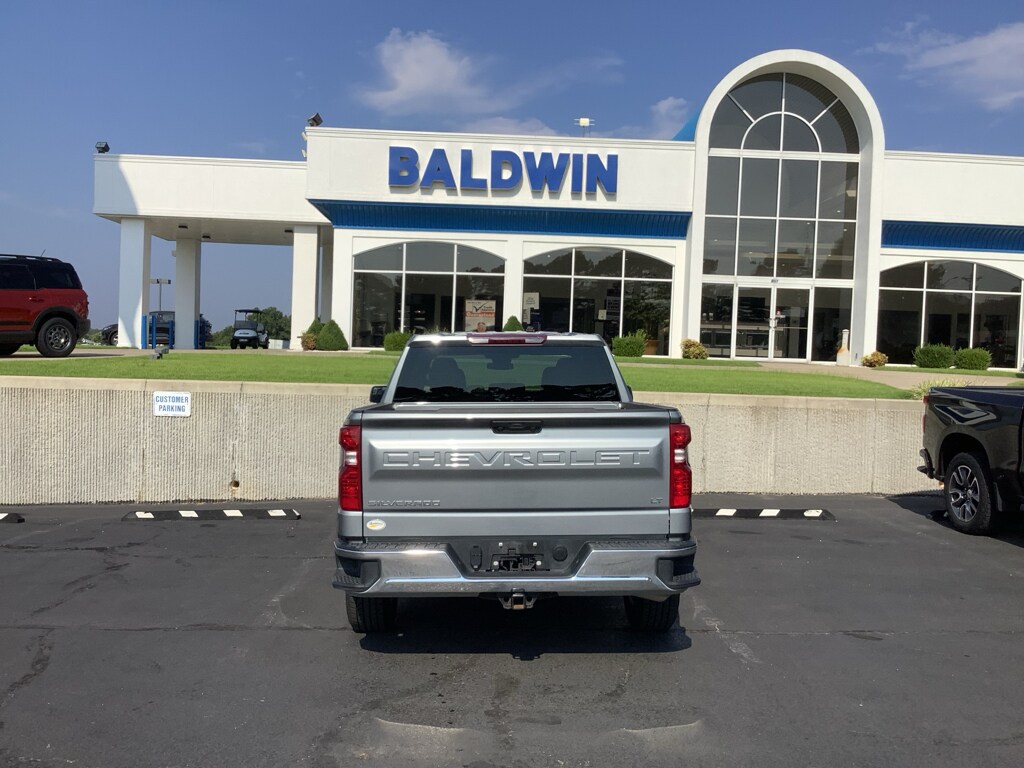 2025 Chevrolet Silverado 1500 LT - Photo 6