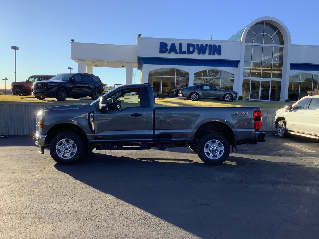 2026 Ford F-250 XLT photo 4