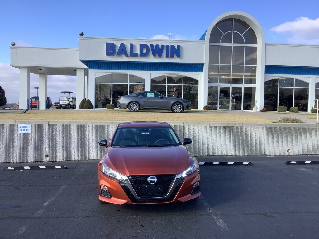 Used 2021 Nissan Altima 2.5 SR Sedan