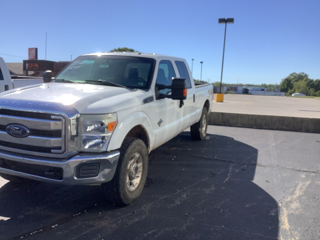 2016 Ford F-250 XLT photo 3