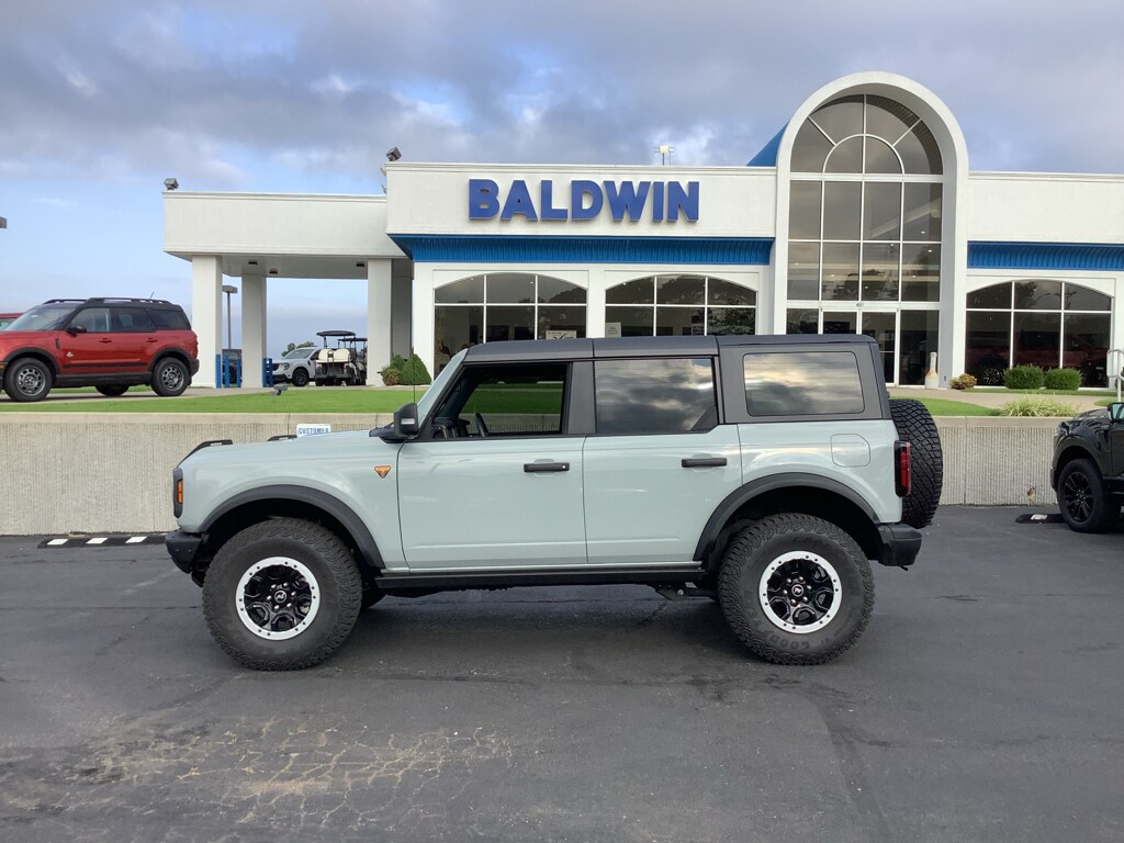 Used 2024 Ford Bronco Badlands Sport Utility