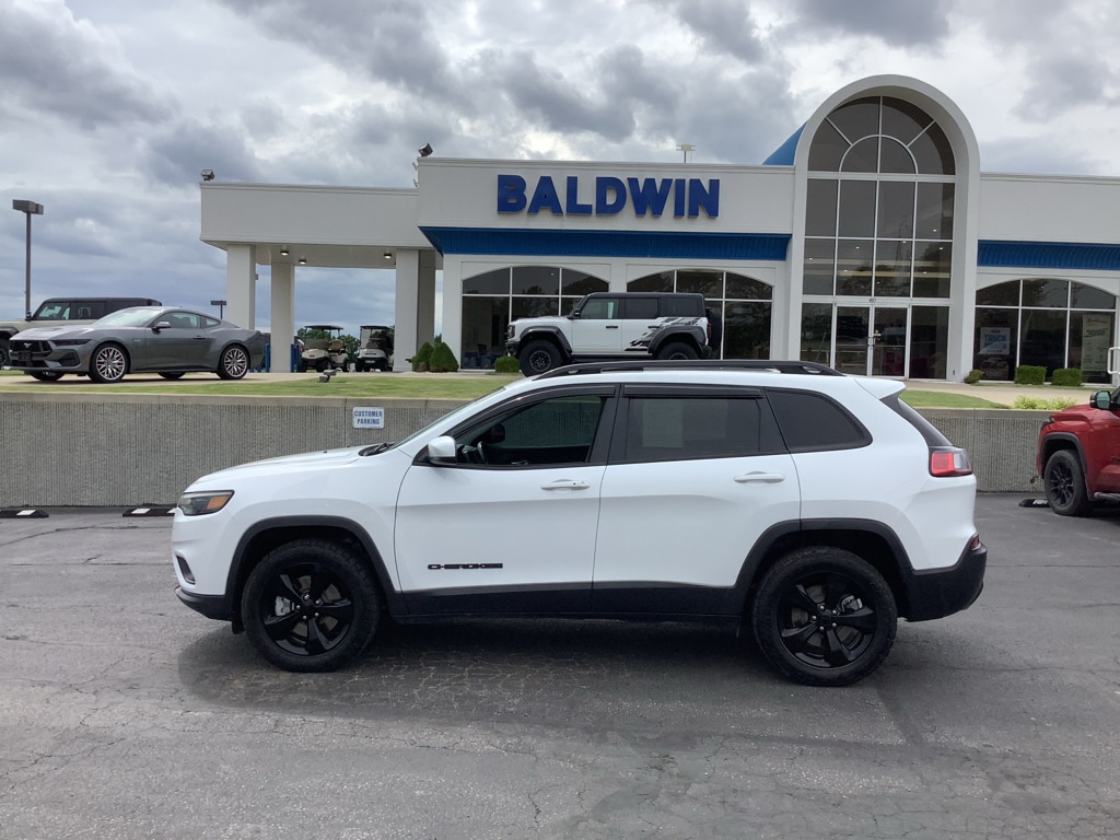 Used 2020 Jeep Cherokee Altitude Sport Utility