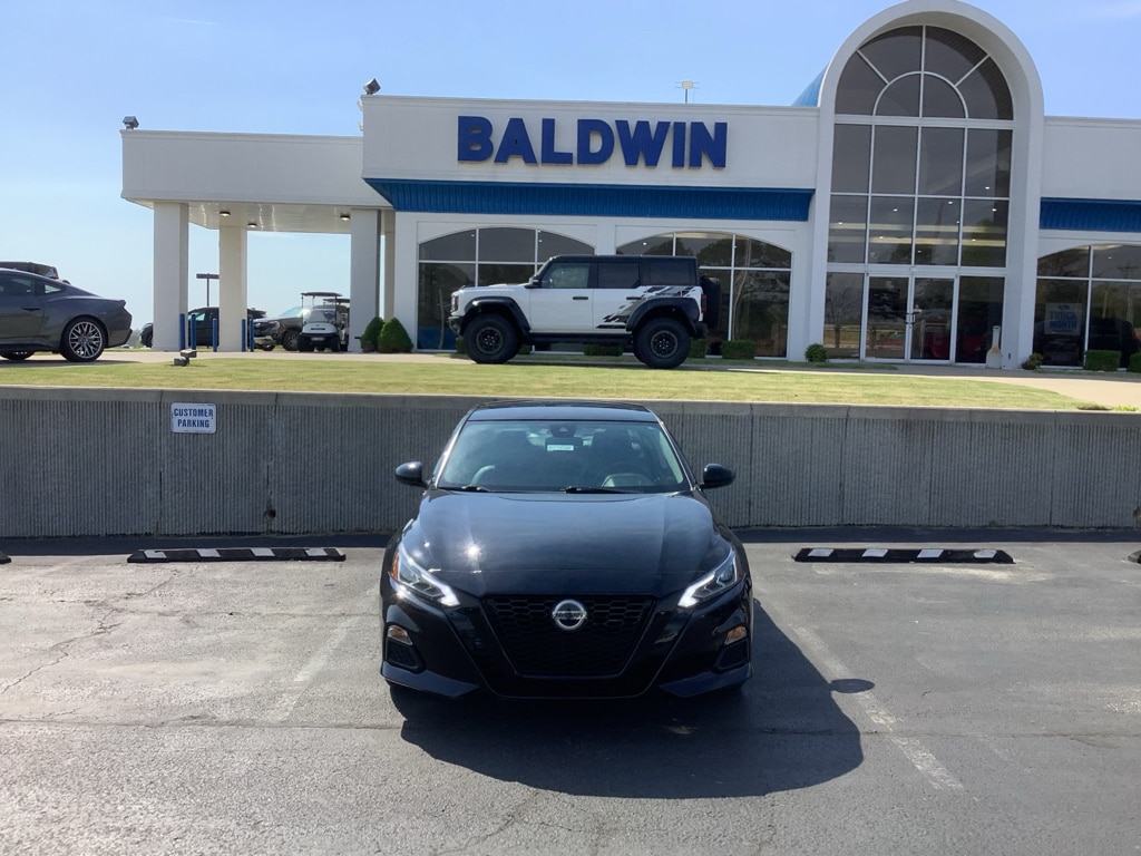 2021 Nissan Altima SR - Photo 22