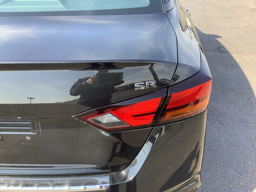 2021 Nissan Altima SR - Photo 21