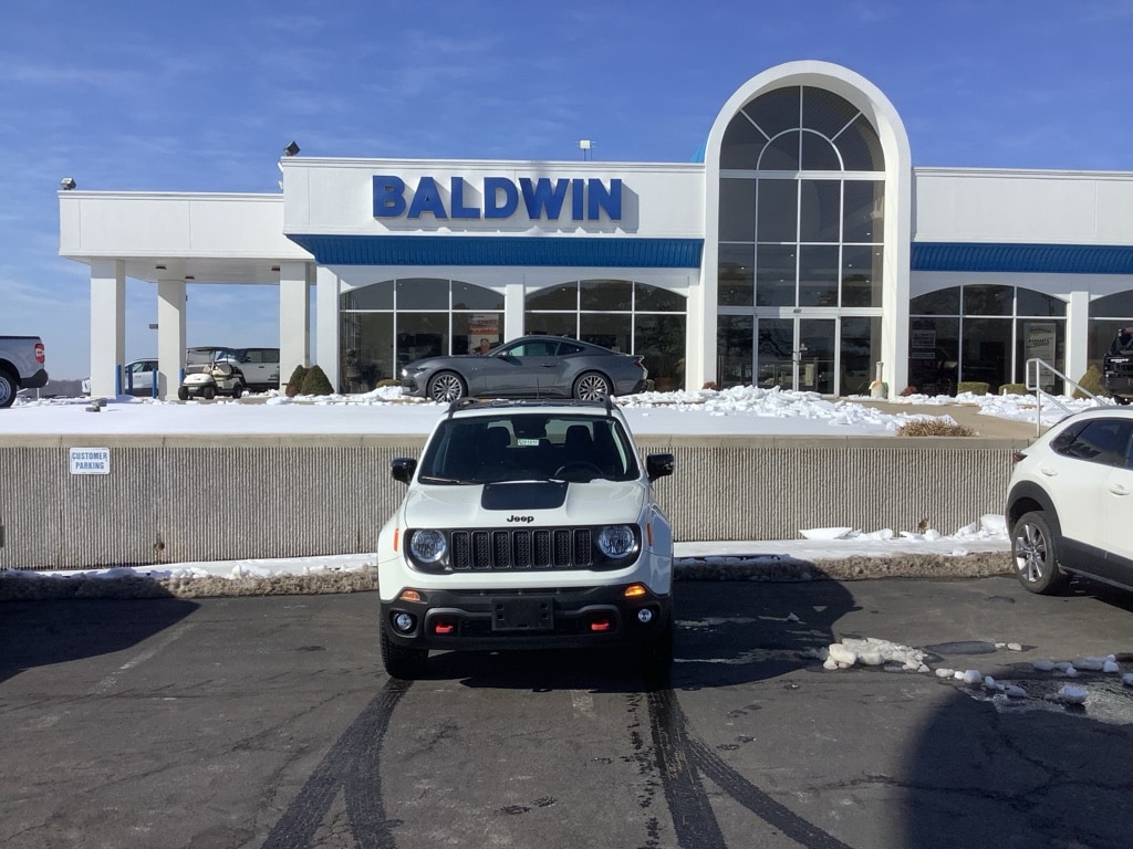 Used 2023 Jeep Renegade Trailhawk Sport Utility