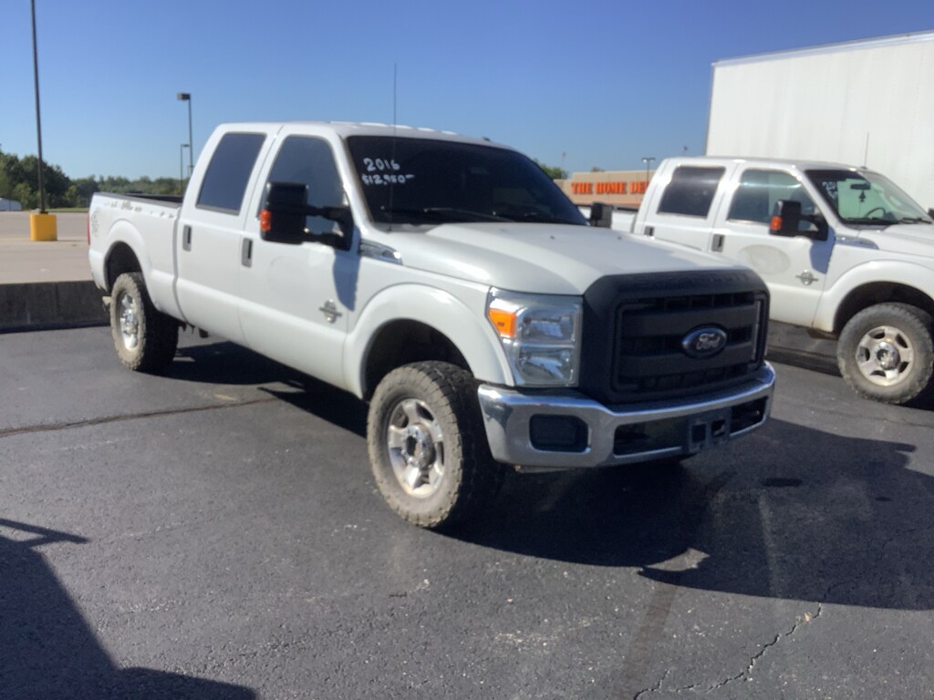 2016 Ford F-250 XLT photo 2