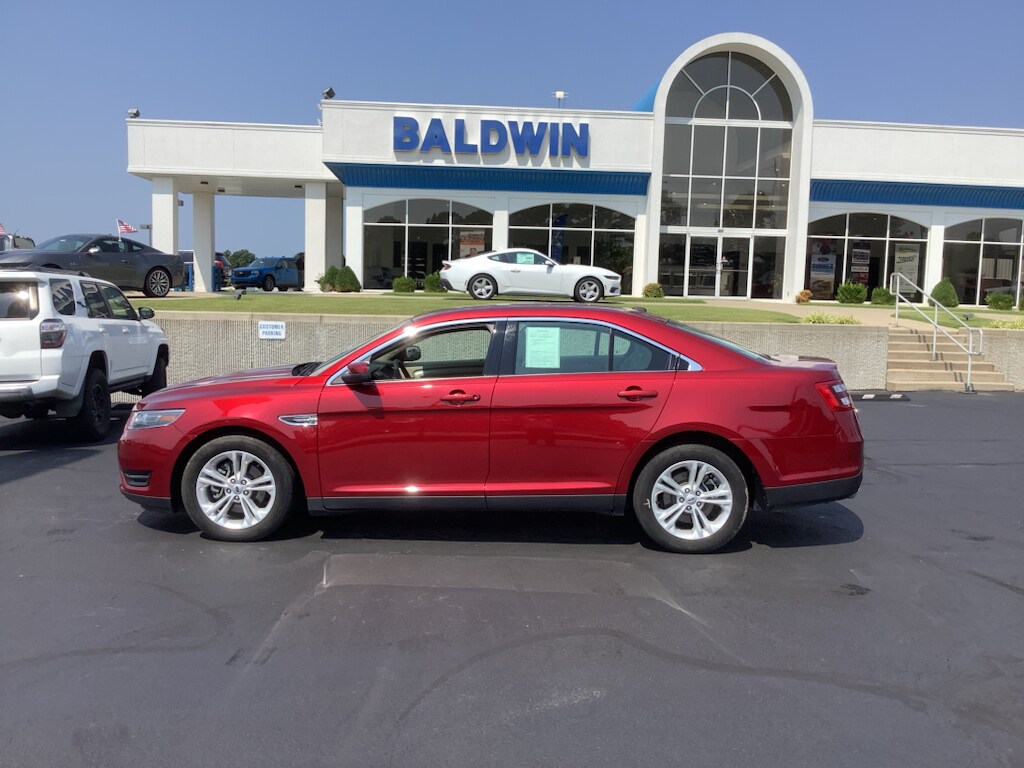 Used 2019 Ford Taurus SEL Sedan