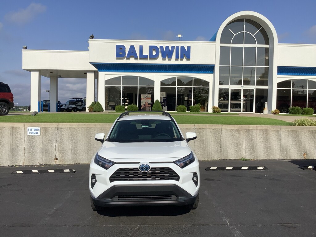 2023 Toyota RAV4 Hybrid photo 2