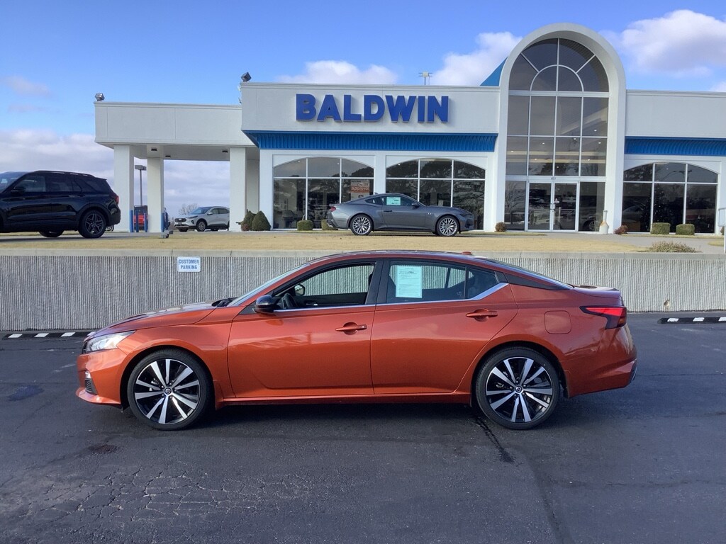 Used 2021 Nissan Altima 2.5 SR Sedan