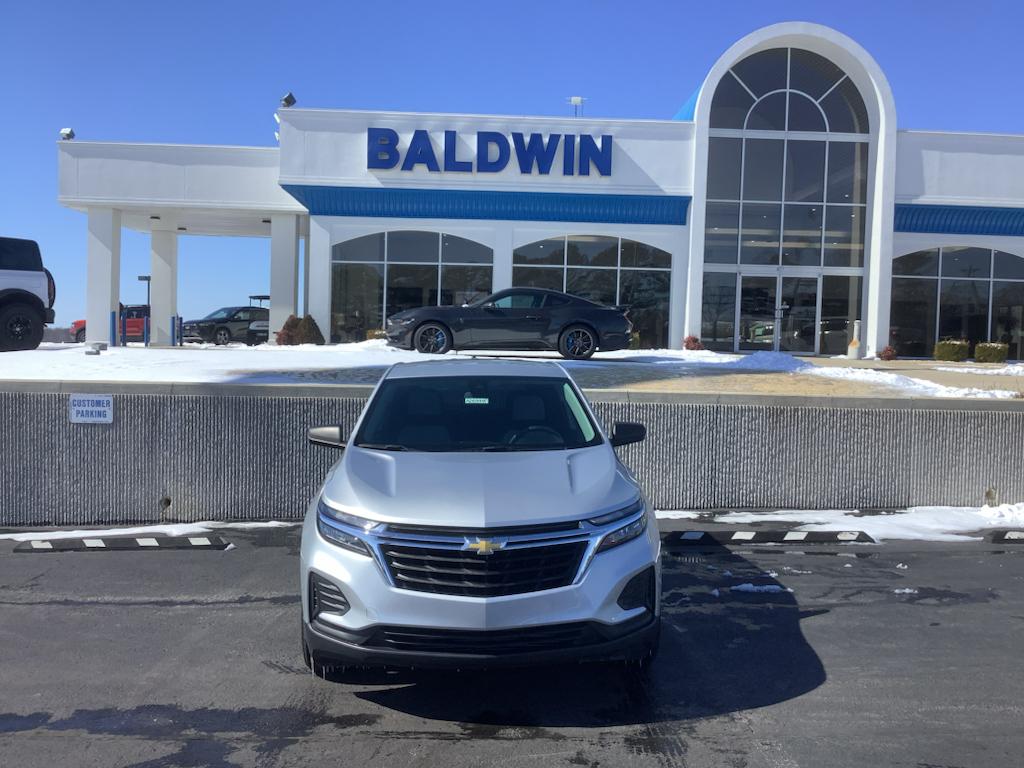 Used 2022 Chevrolet Equinox LS with VIN 3GNAXHEV3NS155409 for sale in Poplar Bluff, MO