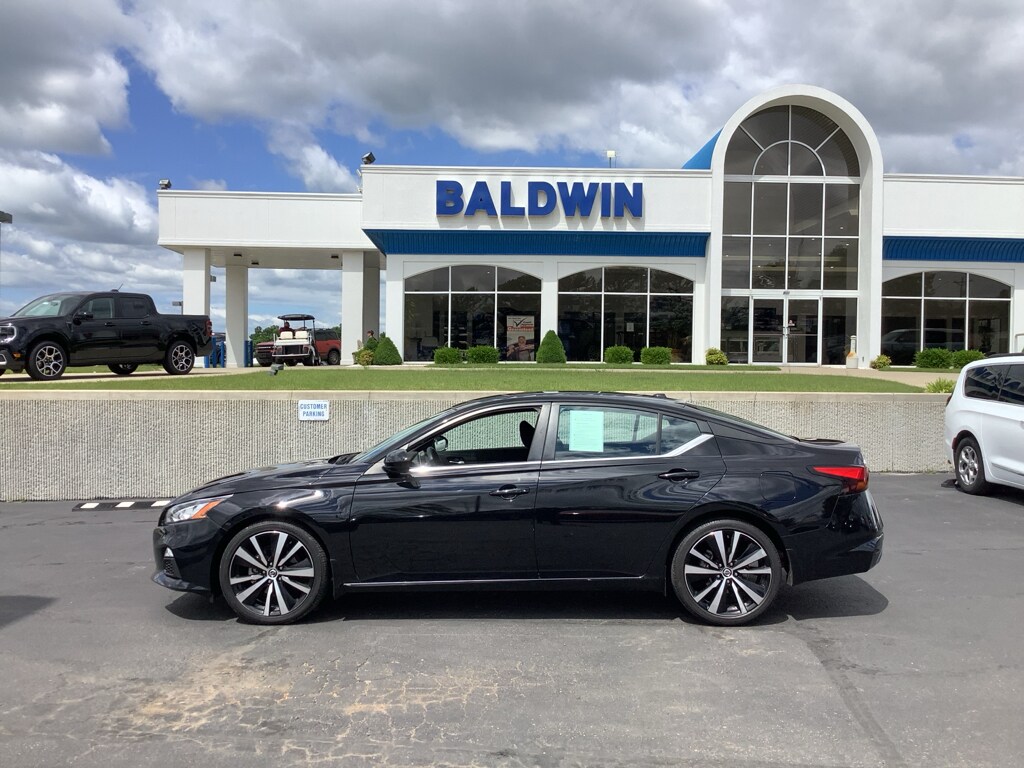 2021 Nissan Altima 2.5 SR photo 4