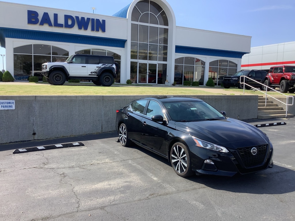 2021 Nissan Altima SR - Photo 20