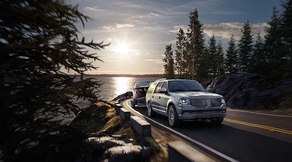 Lincoln Dealerships Near Hattiesburg Ms Carry The 2017 Navigator Ruggedly Handsome Baldwin Lincoln