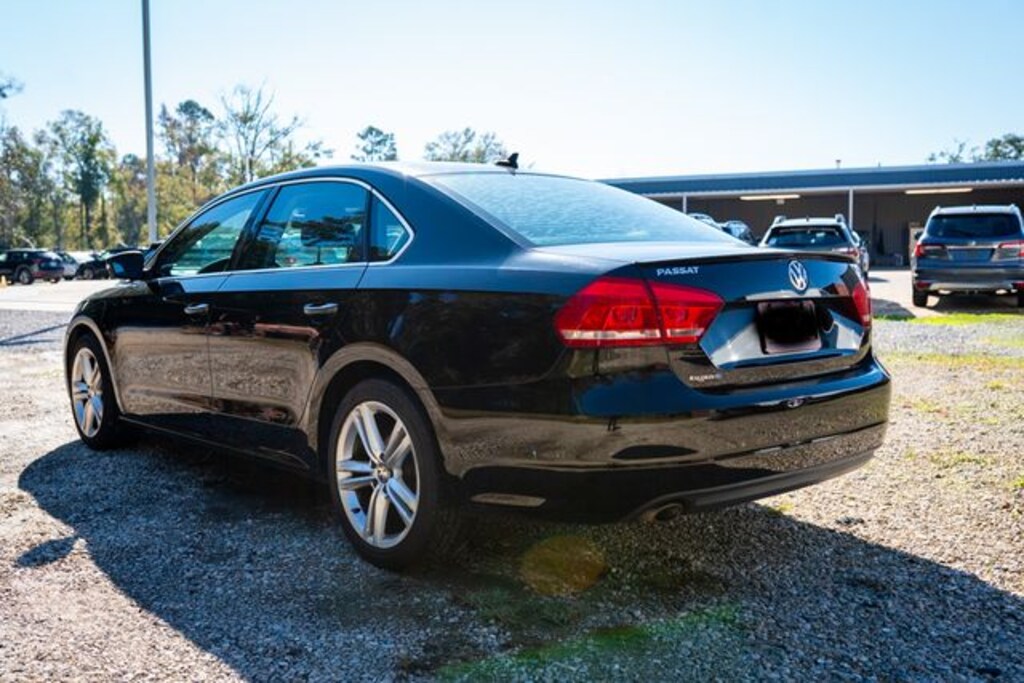 Used 2015 Volkswagen Passat TDI SE Sedan