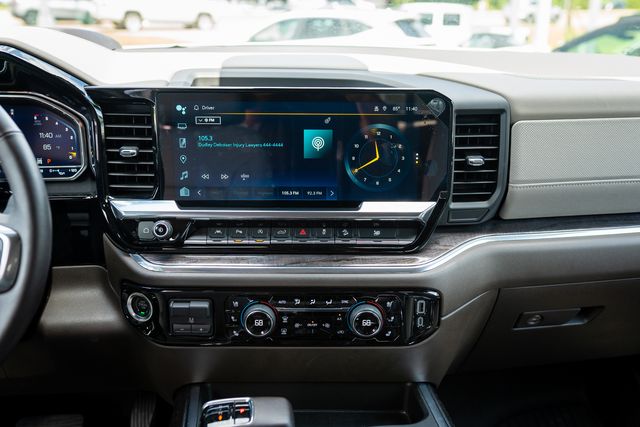 2024 Chevrolet Silverado 1500 LTZ - Photo 7