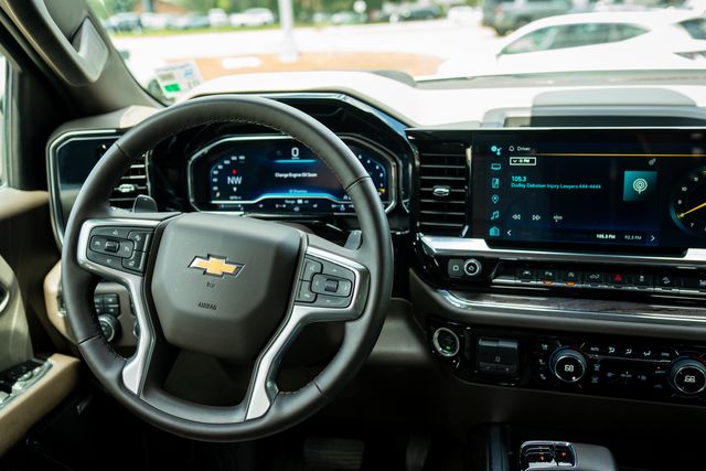 2024 Chevrolet Silverado 1500 LTZ - Photo 6