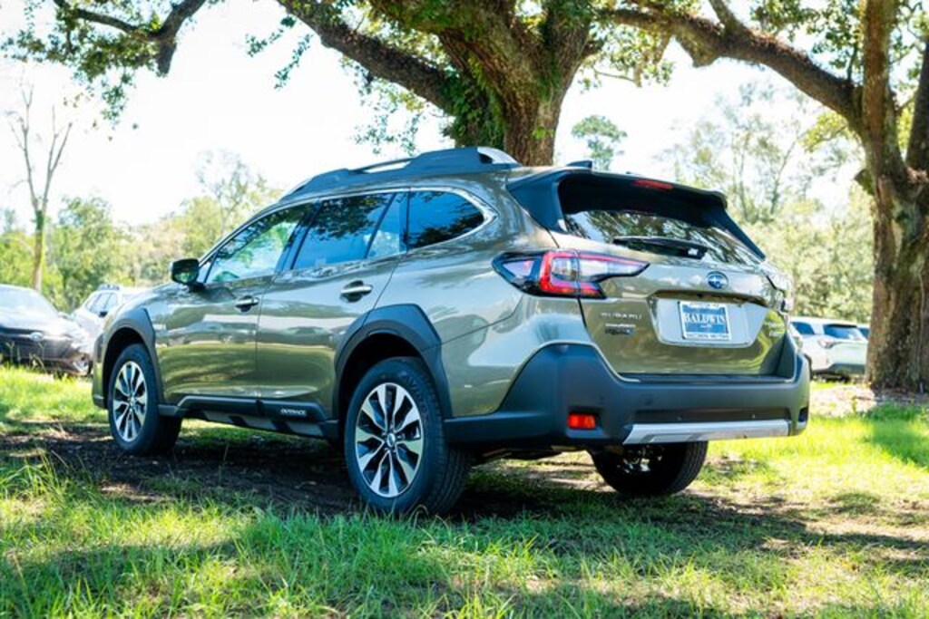 New 2025 Subaru Outback Touring SUV
