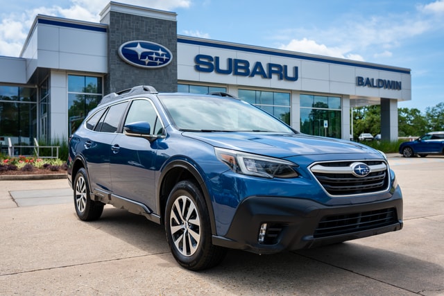 2020 Subaru Outback Premium's photo