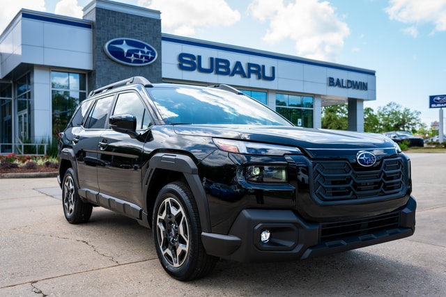 2026 Subaru Outback Touring's photo