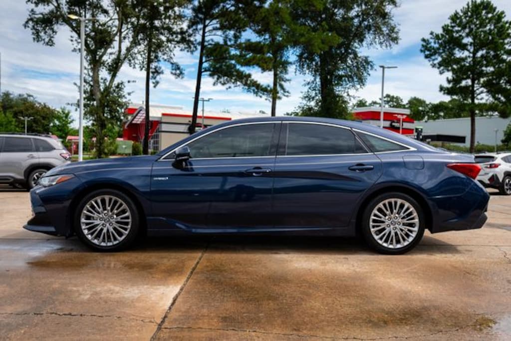 Used 2019 Toyota Avalon Hybrid Limited