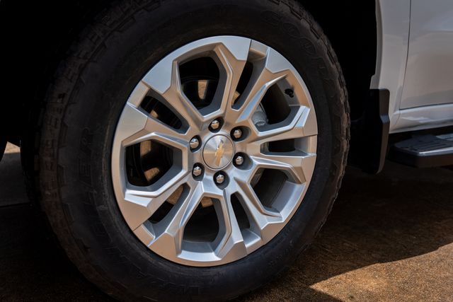 2024 Chevrolet Silverado 1500 LTZ - Photo 14