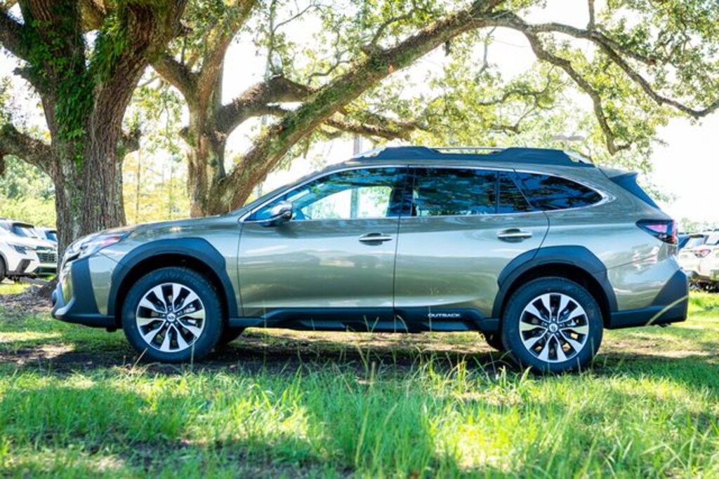 New 2025 Subaru Outback Touring SUV