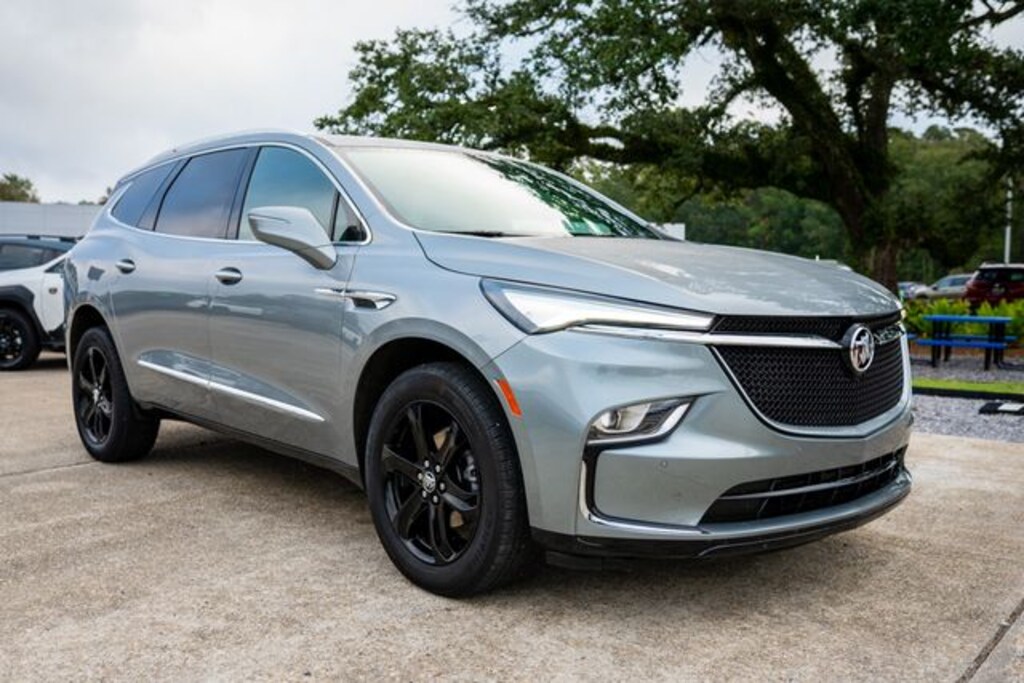 Used 2024 Buick Enclave Essence SUV