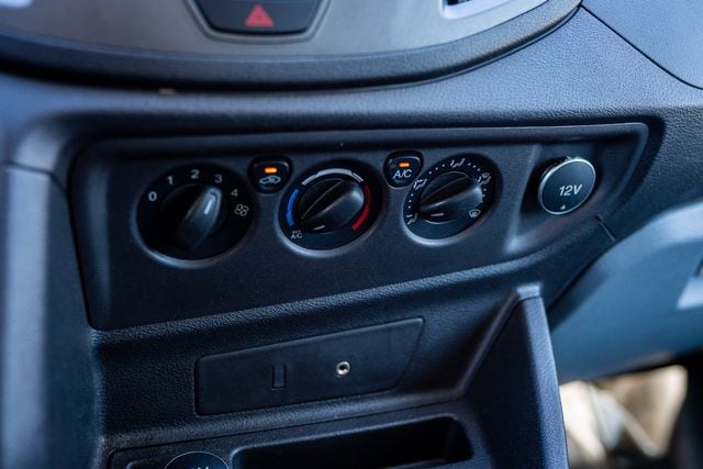 2016 Ford Transit Base - Photo 30