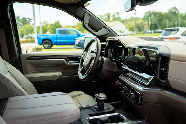2024 Chevrolet Silverado 1500 LTZ - Photo 24