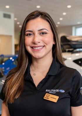 Staff member Lindsey Rose from ID_0fe505