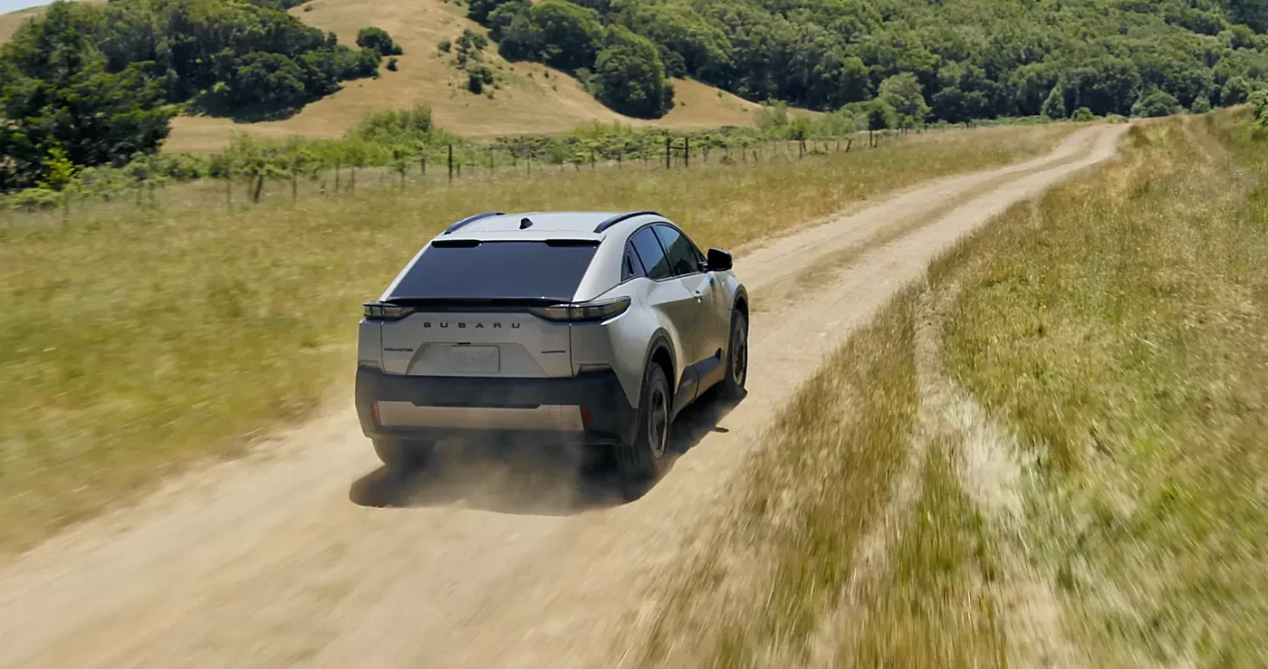 Low-profile roof rails carrying gear on a 2026 Subaru Uncharted