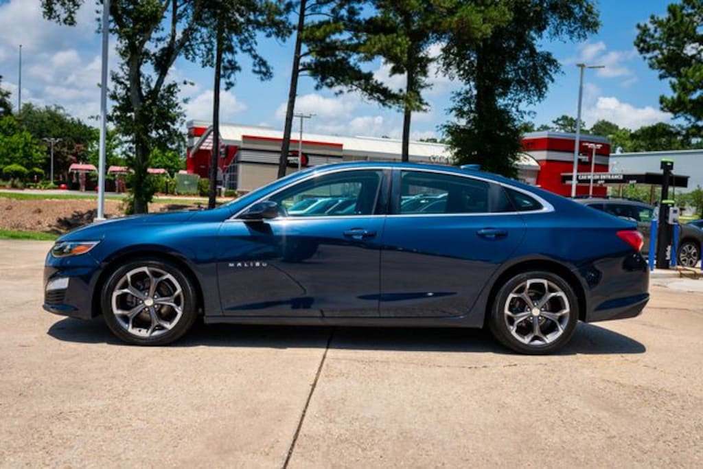 Used 2021 Chevrolet Malibu LT