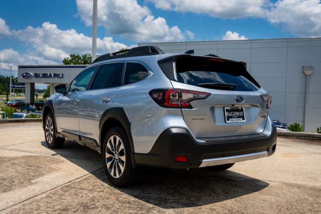 New 2025 Subaru Outback Limited SUV