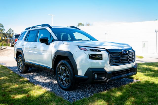 2026 Subaru Outback Premium's photo