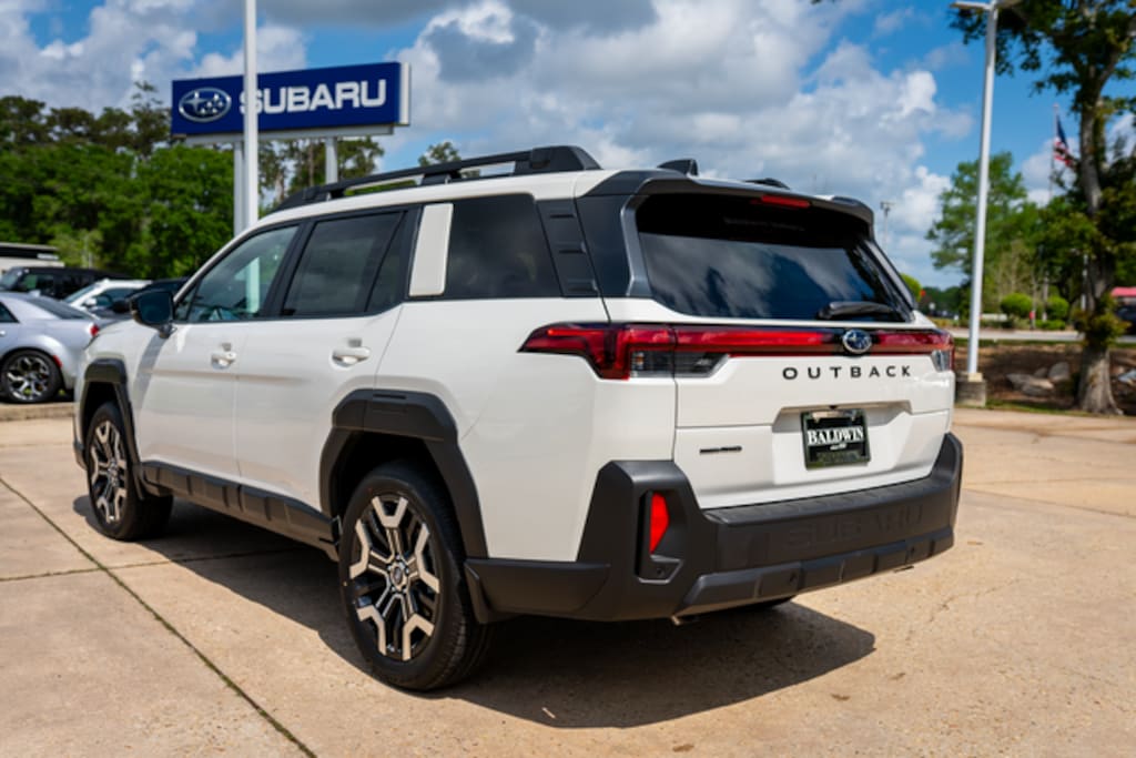 New 2026 Subaru Outback Touring XT SUV