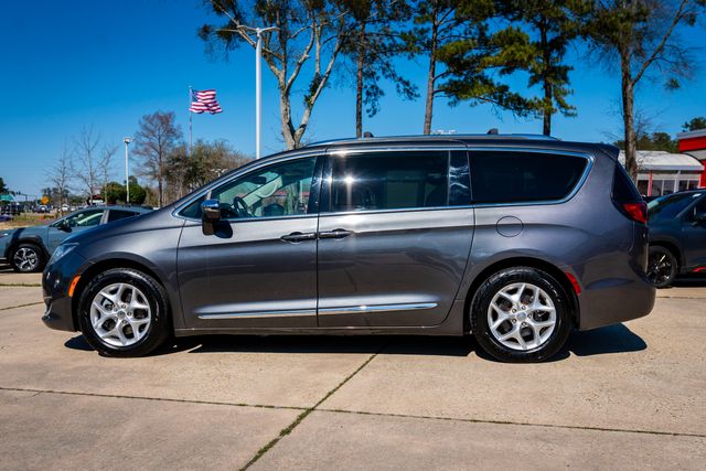 Used 2020 Chrysler Pacifica Limited with VIN 2C4RC1GG1LR285261 for sale in Covington, LA