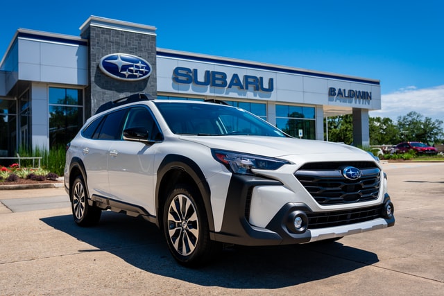 2024 Subaru Outback Limited's photo