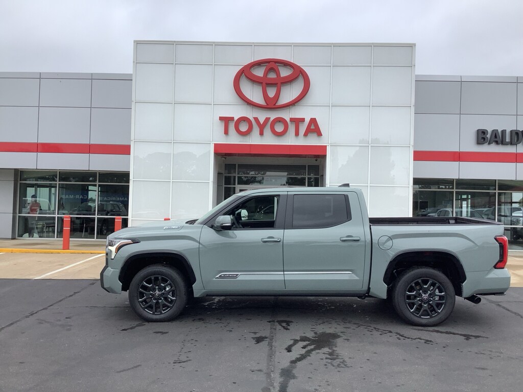New 2026 Toyota Tundra Hybrid Platinum Hybrid Crew Cab