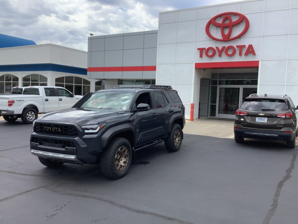 New 2026 Toyota 4Runner Hybrid Hybrid Trailhunter SUV