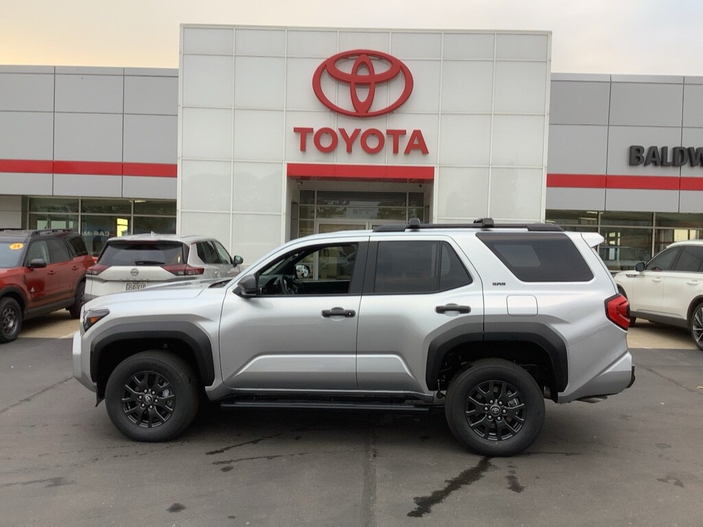 New 2025 Toyota 4Runner SR5 SUV