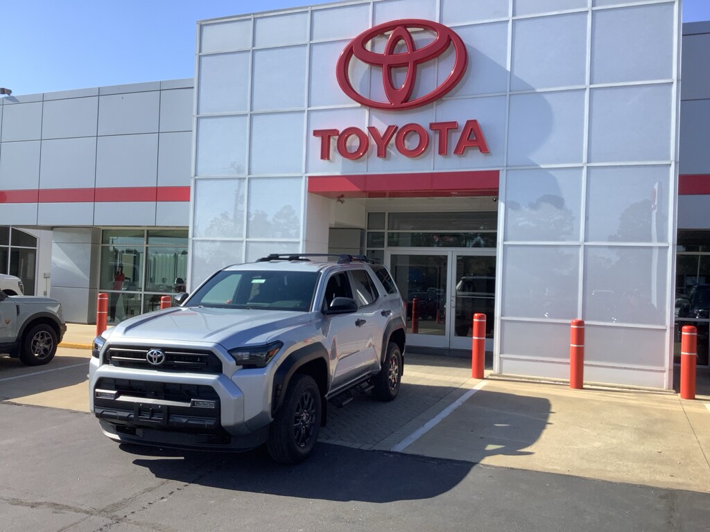 New 2025 Toyota 4Runner SR5 SUV